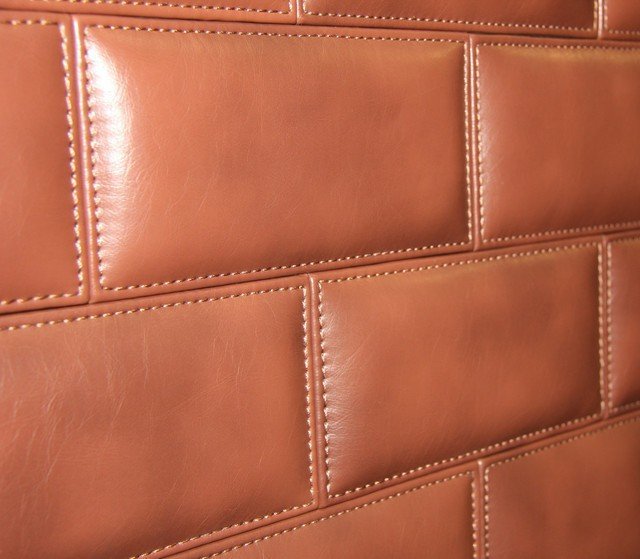 Панели обтянутые кожей