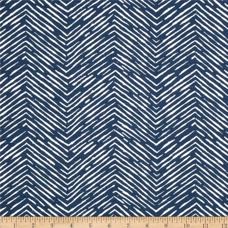 Ткань с геометрическим рисунком