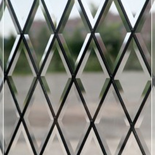 Зеркало с ромбами с фацетом