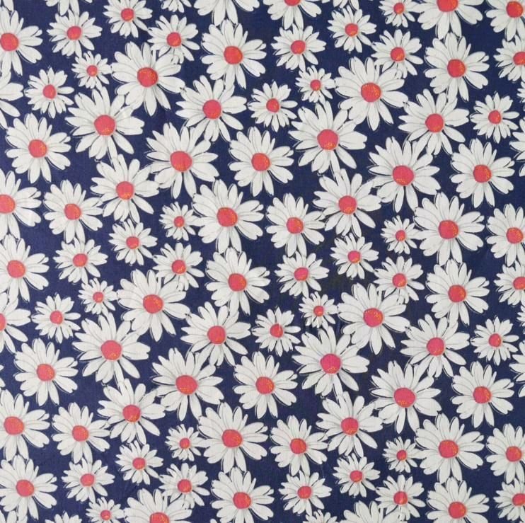 Ткань с принтом ромашки