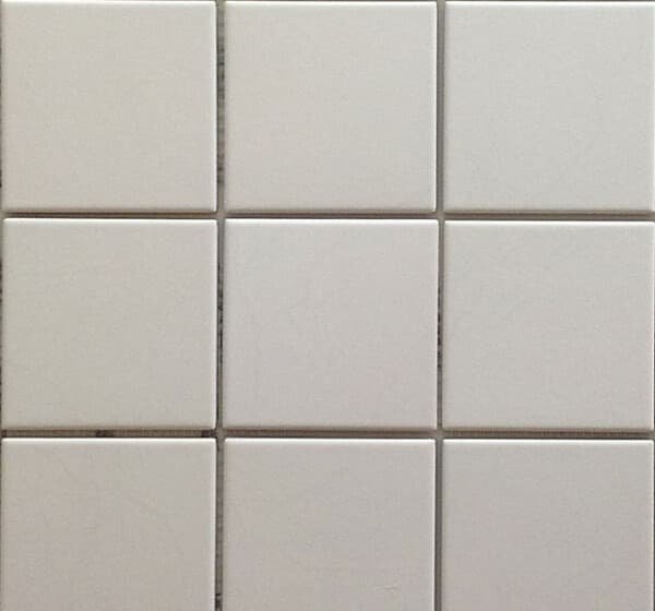 Белая керамическая плитка 10х10 Vitra матовая
