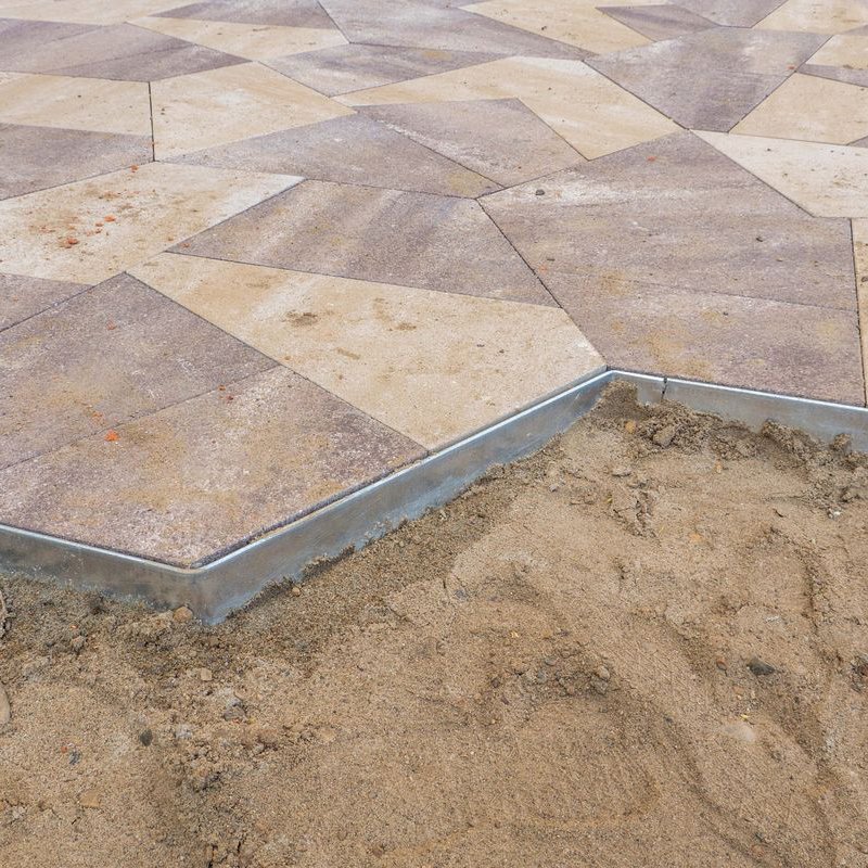 Треугольная тротуарная плитка