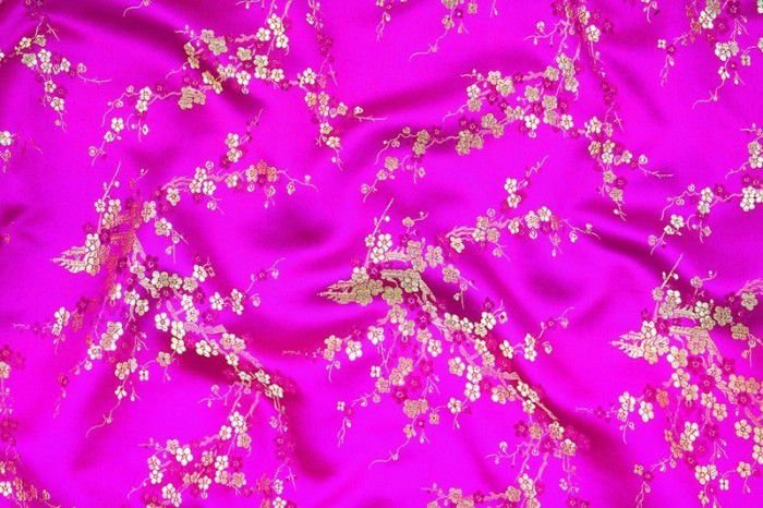 Красивая шёлковая ткань