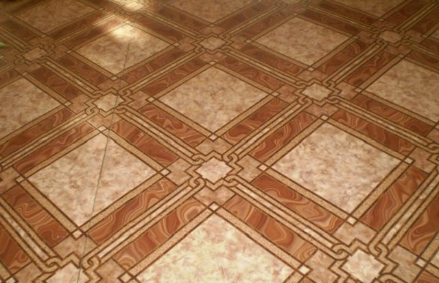 Линолеум с орнаментом