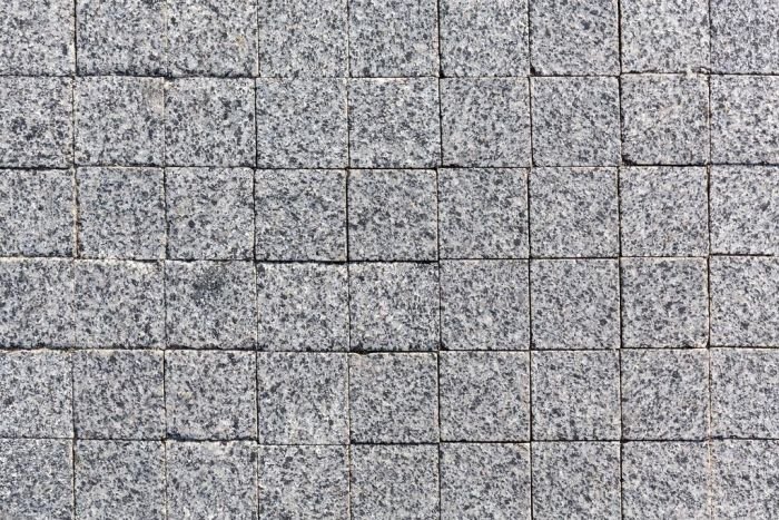 Брусчатка гранитная колотая 100х100х50