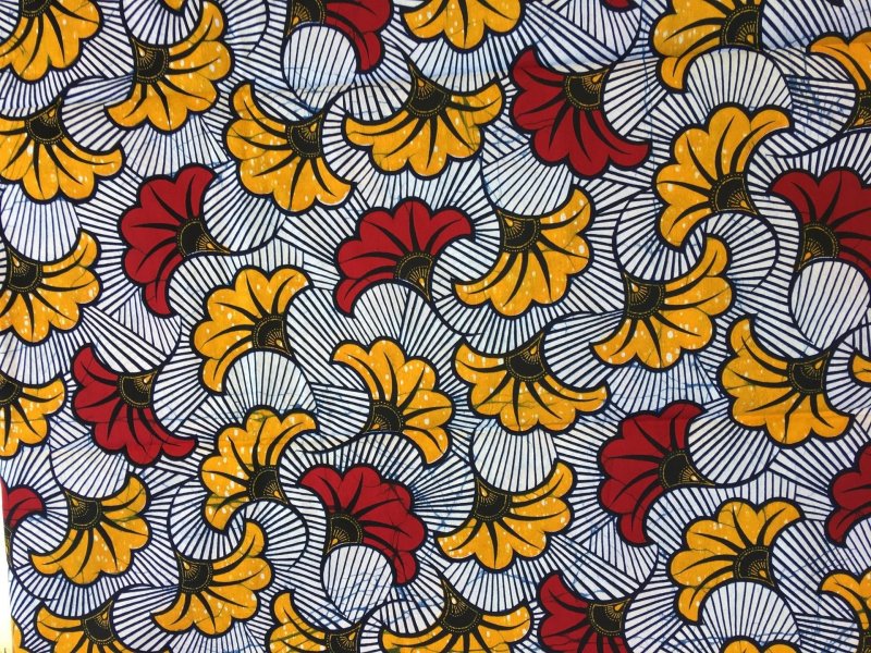 Растительный принт на ткани