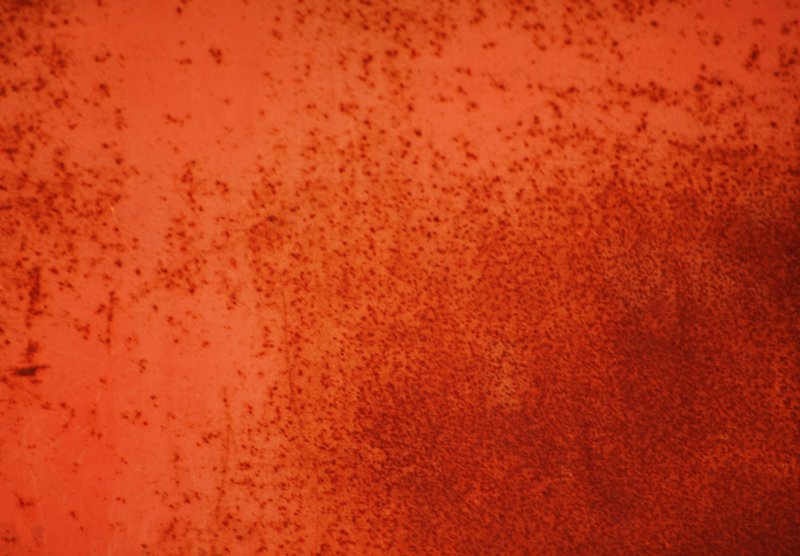 Ржаво красный