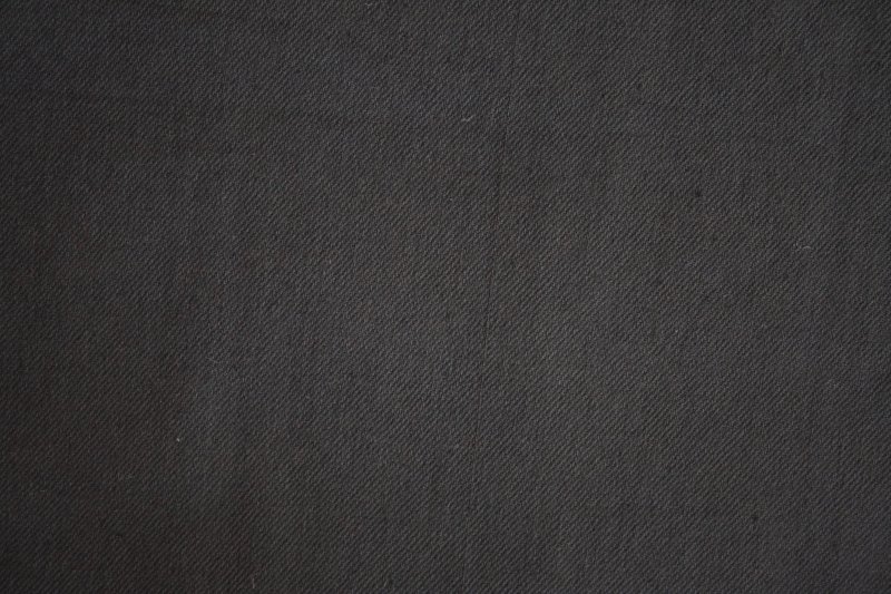 Черная ткань