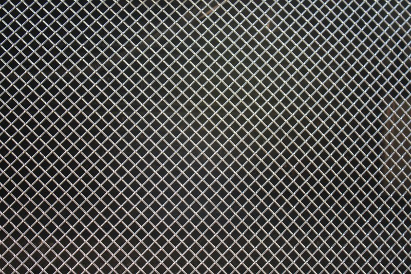 Сетка черная металлическая