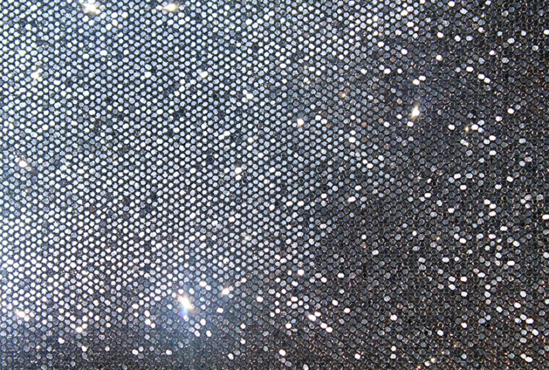 Блестящая ткань