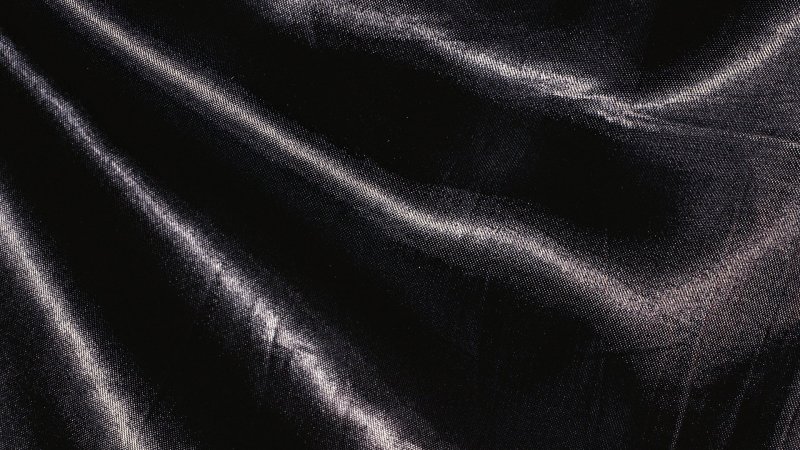 Черная ткань