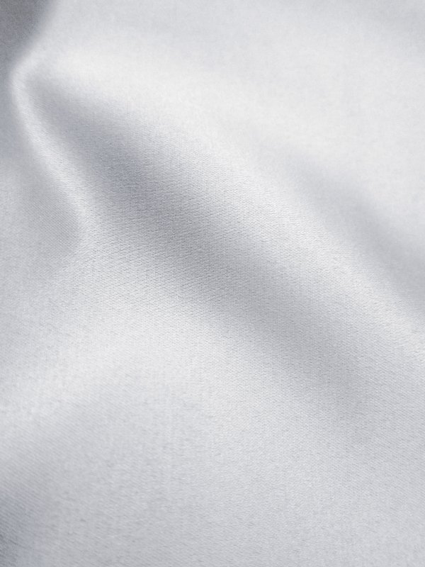 Белая фактурная ткань
