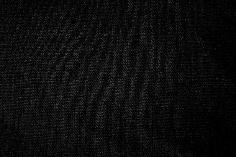 Черная ткань