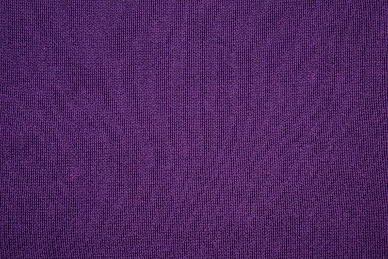 Темно сиреневая ткань