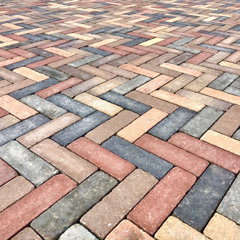 Укладка тротуарной плитки паркет