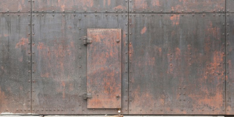 Старый металлический