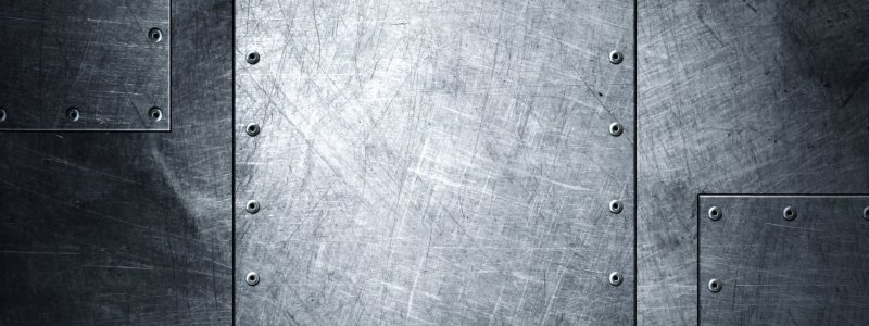 Металлический лист с заклепками