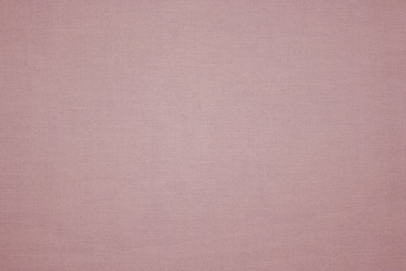 Пыльно розовый