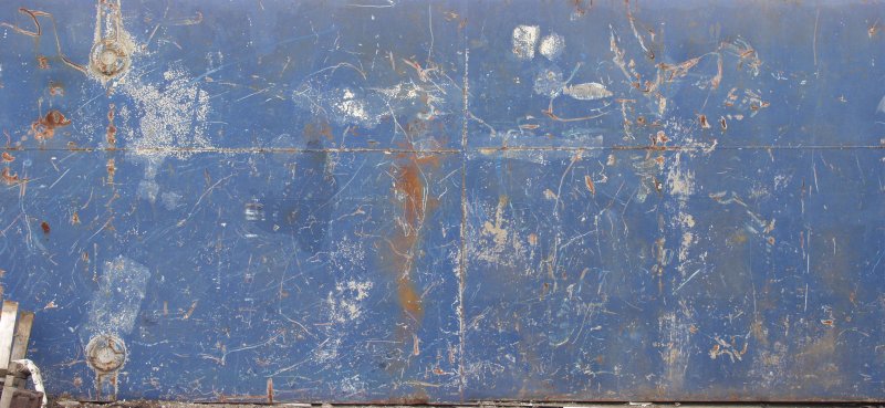 Старая краска на металле