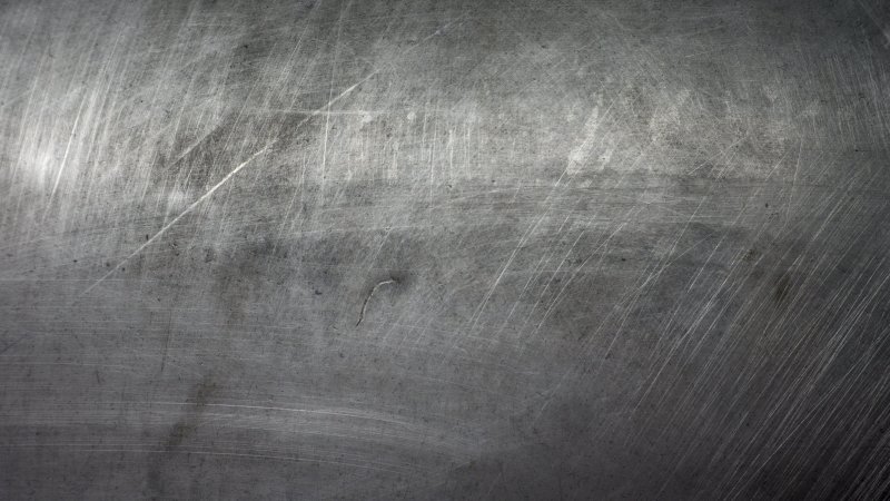 Потертости на металле