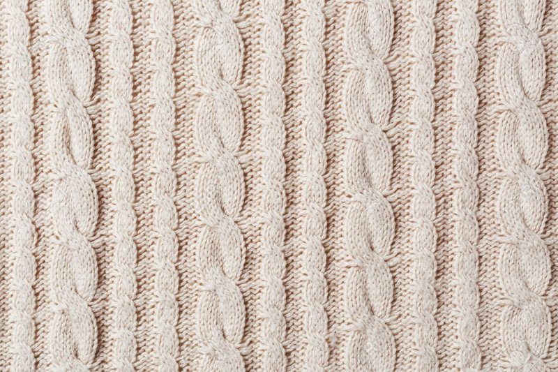 Вязаное полотно бежевое
