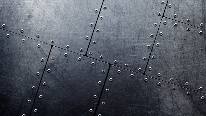 Металлический лист с заклепками