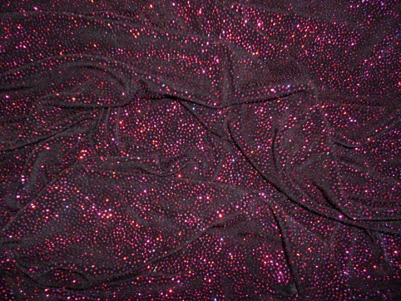 Розовая блестящая ткань