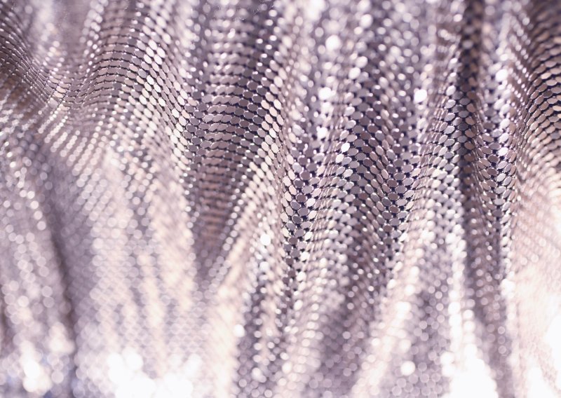 Блестящая ткань