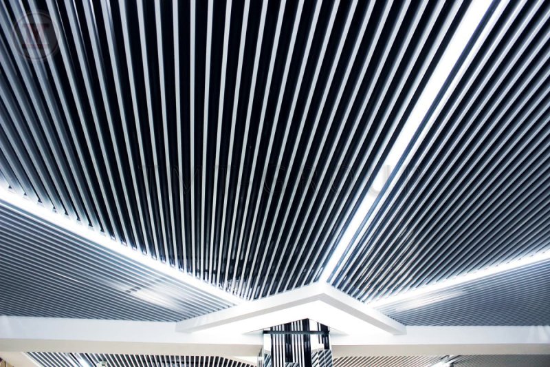 Кубообразный реечный потолок Cesal