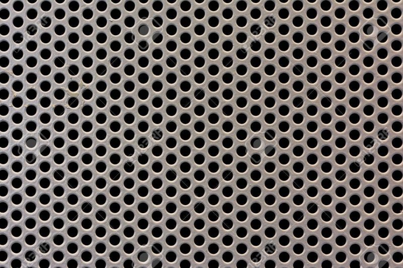 Металлический лист с отверстиями
