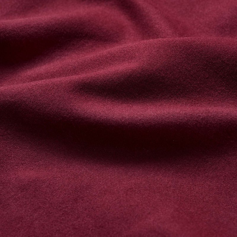 Темно бордовая ткань