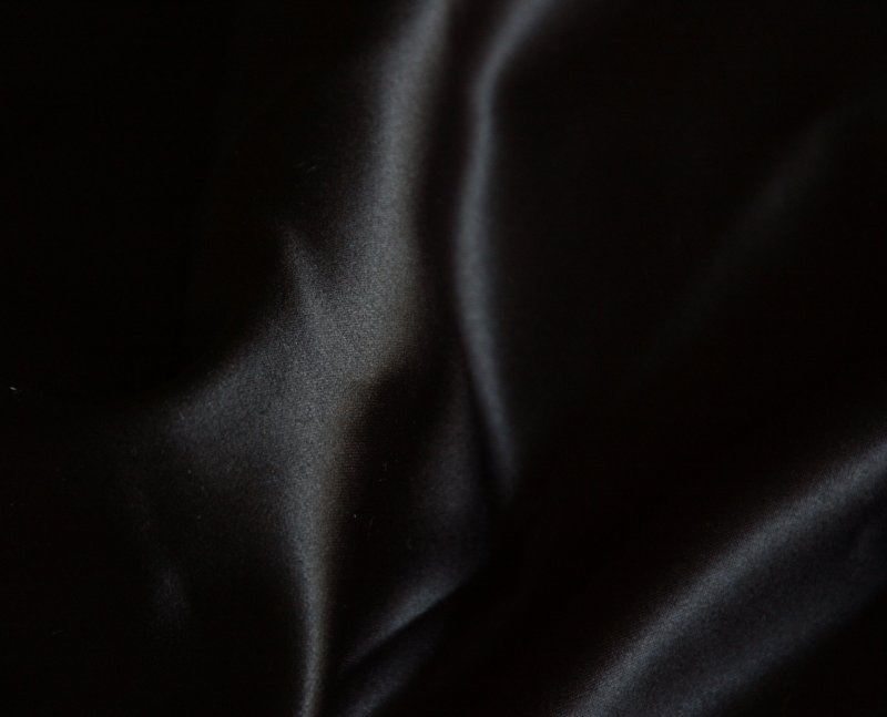 Черный атлас ткань