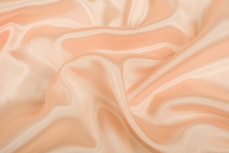 Бежево розовый шелк