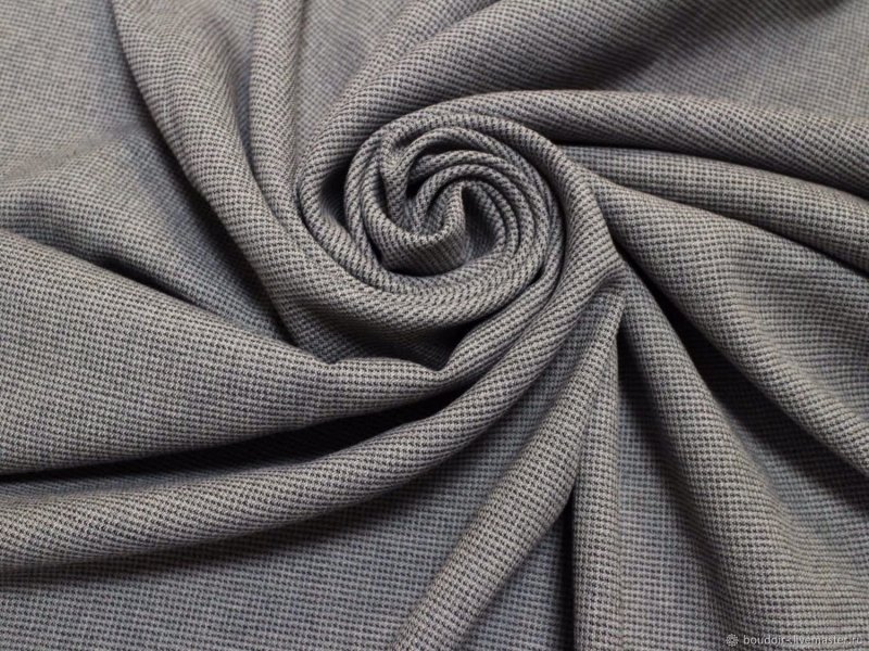 Костюмная полушерстяная ткань