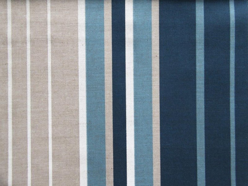 Ткань серая в полоску