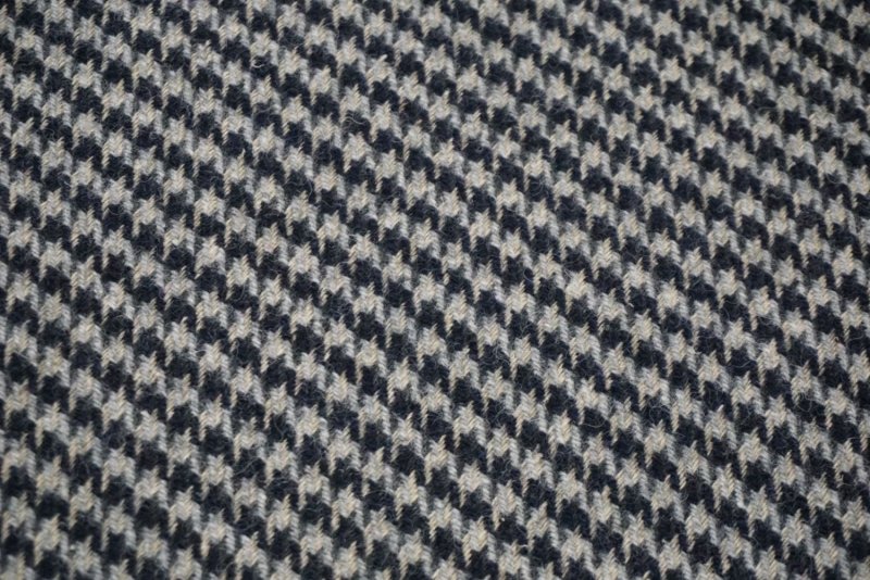 Ткань гусиная лапка