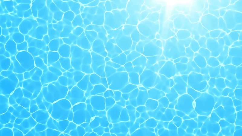 Вода в бассейне