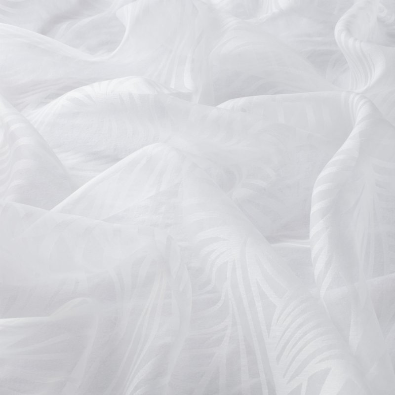 Белая ткань