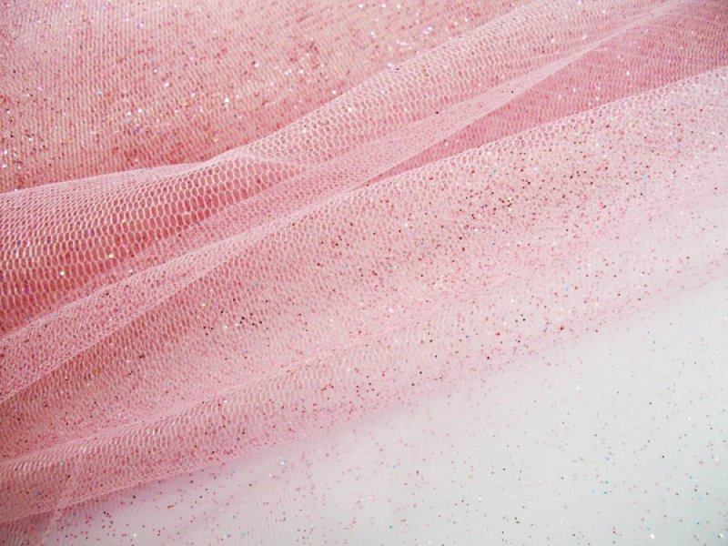 Полупрозрачная ткань