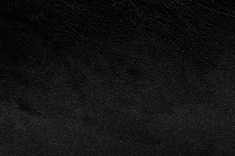 Черная ткань