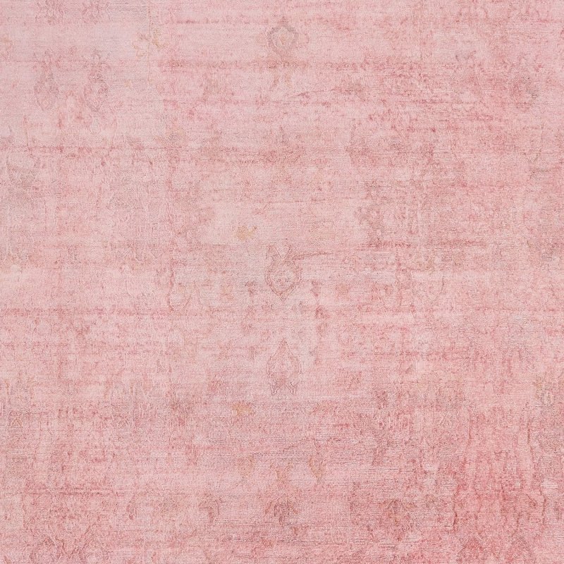 Розовая ткань