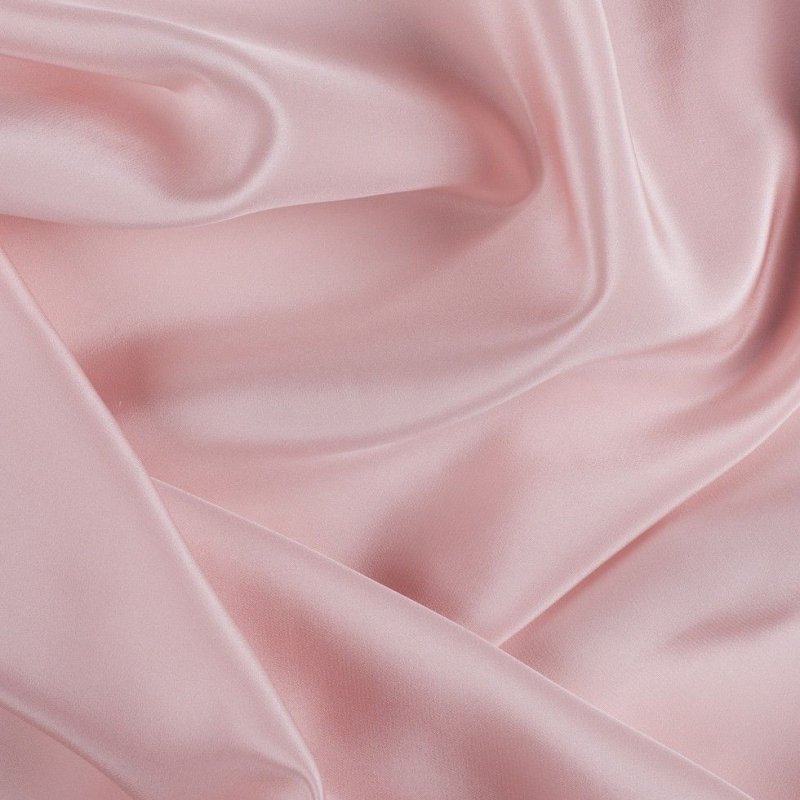 Розовая ткань