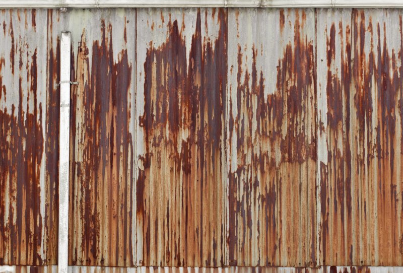 Ржавый профнастил