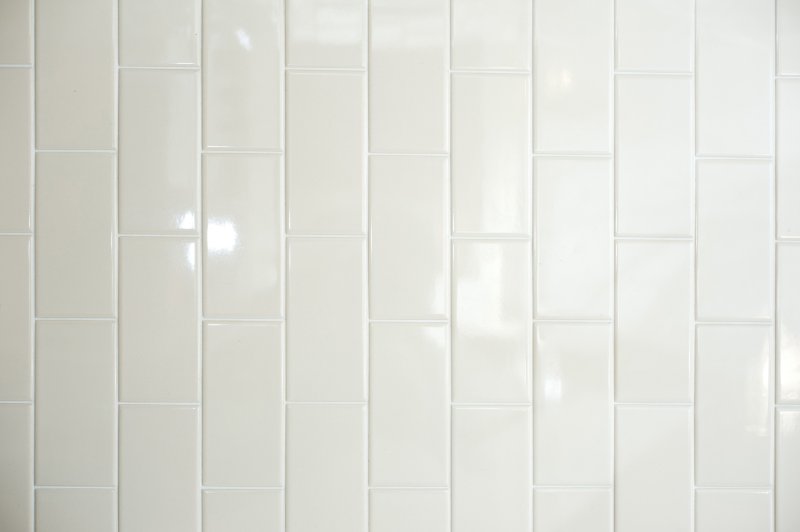 Белая плитка