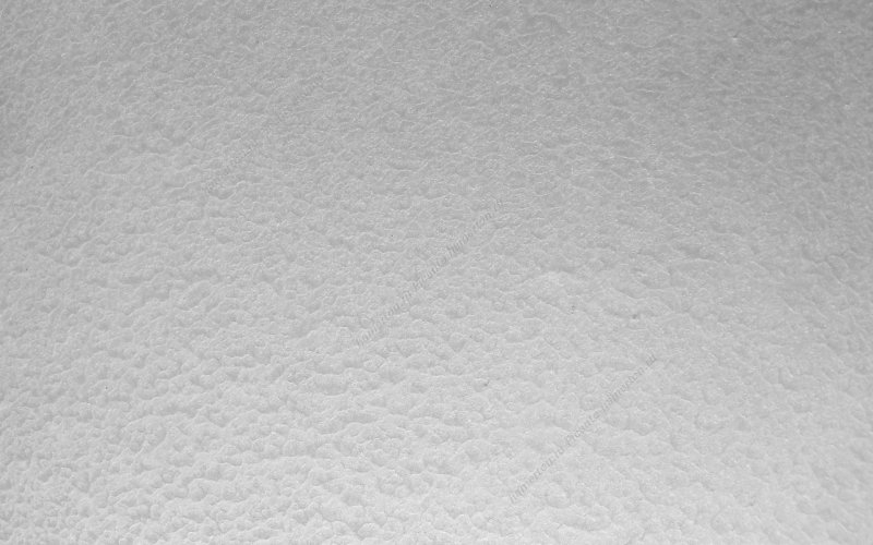 Белый окрашенный металл