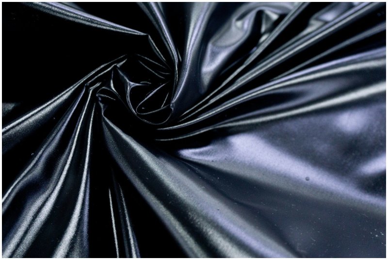 Плащевка монклер