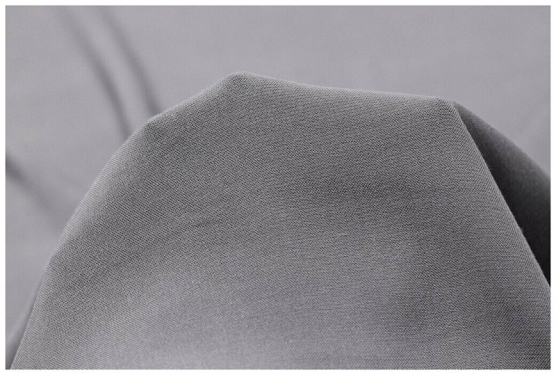 Плотная серая ткань