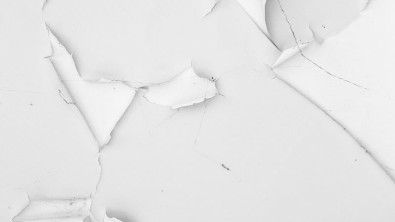 Белые трещины