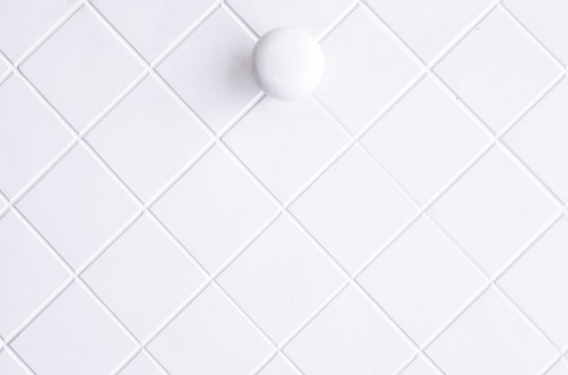Плитка белая матовая