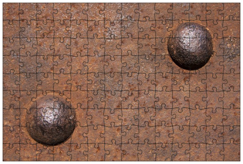 Металл с заклепками